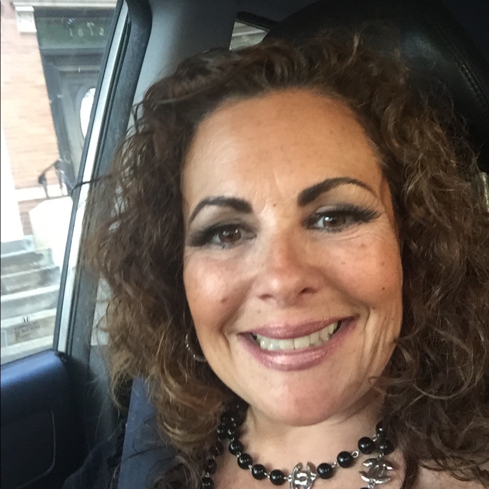 Meet your Posher, Janet